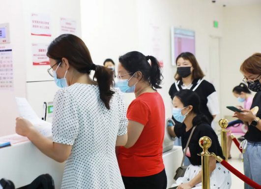 不掛號，解決多個問題，多學(xué)科MDT聯(lián)合門診讓更年期女性少跑腿，更安心！