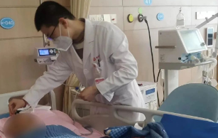 危急重癥、“大白肺” 90%以上恢復(fù)良好，他們?nèi)绾巫龅降模?>
				             </a>
                <div   id=